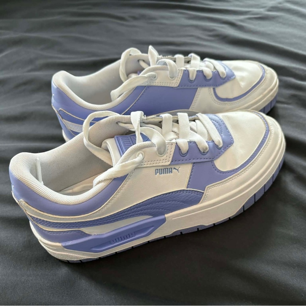 Puma White and Lavender Women’s Low-Top Sneakers - Picture 1 of 2